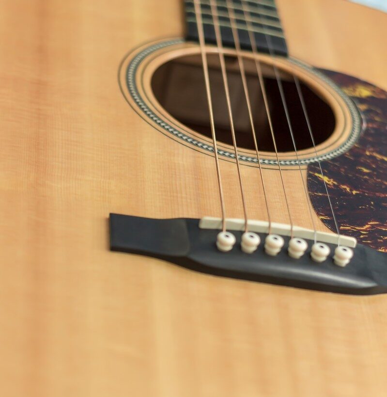 ギターの仕組みから覚える！リアルなストロークの再現で打ち込みギターを本格的に！